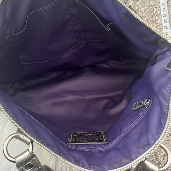 Coach poppy Glam Silver metallic large tote bag - Picture 11 of 13